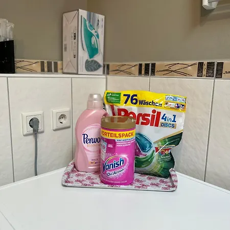 Apartment Roth דירה *